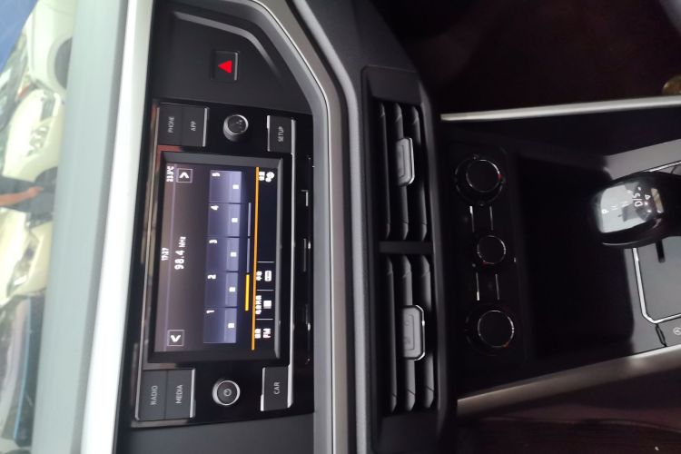 大众 Polo 2019款 Plus 1.5L 自动全景乐享版中控内饰16