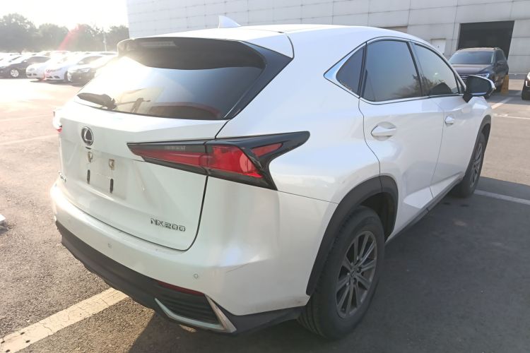 雷克萨斯NX 2020款 200 前驱 锋行版 国VI车身外观7