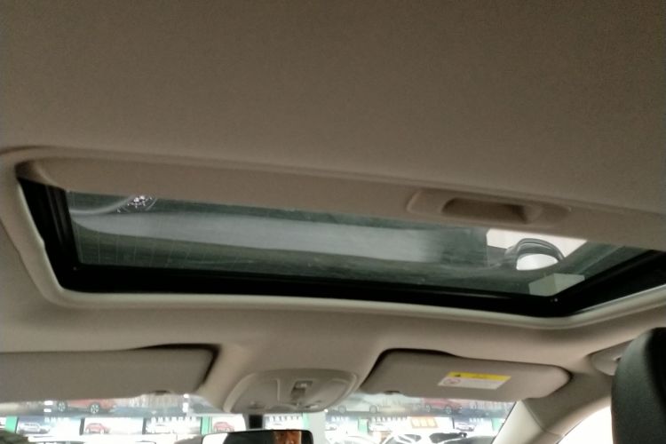 标致408 2018款 350THP 自动豪华版中控内饰22