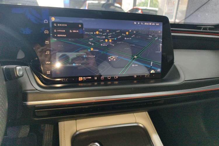 小鹏P7 2023款 P7i 610 Max 性能版中控内饰16