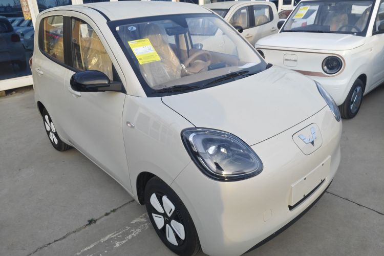 五菱汽车 宏光MINIEV 2025款 四门版 进阶款车身外观3