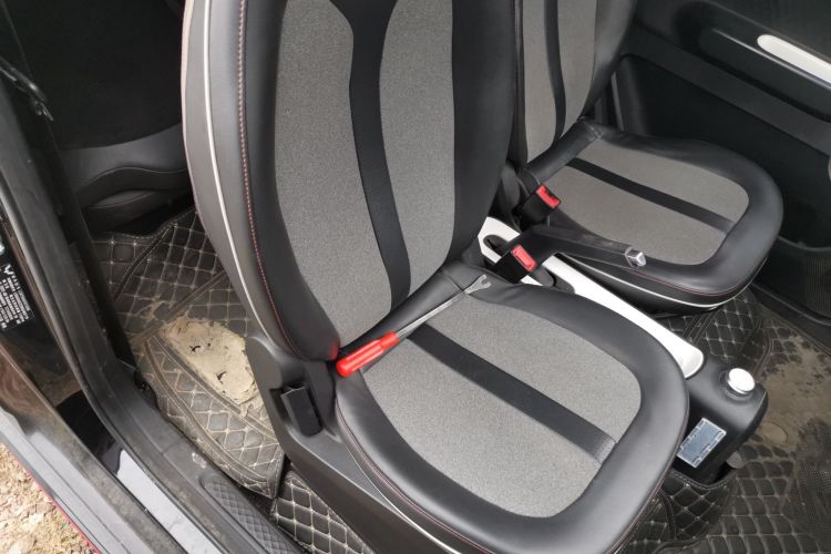 五菱汽车 宏光MINIEV 2022款 GAMEBOY 300km 玩咖款 磷酸铁锂局部细节41