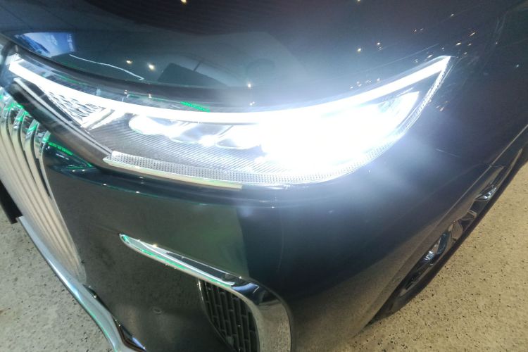 岚图汽车 岚图梦想家 2025款 PHEV 四驱旗舰乾崑版局部细节36