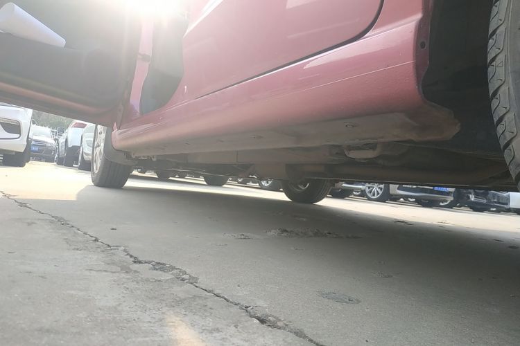 铃木 奥拓 2013款 1.0L 自动豪华型局部细节9002