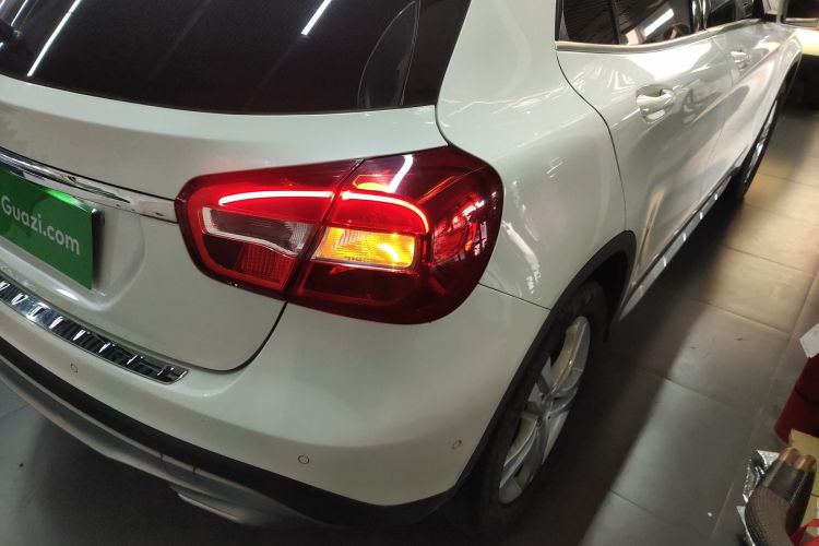 奔驰GLA 2016款 GLA 200 动感型车身外观6006