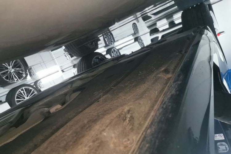 宝马5系 2023款 改款 530Li 领先型 M运动套装局部细节9001