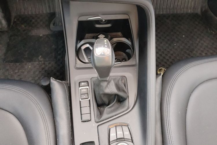 宝马X1 2018款 sDrive20Li 领先型中控内饰18