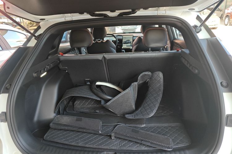 吉利汽车 2023款 博越COOL 1.5TD 智联型机舱底盘23