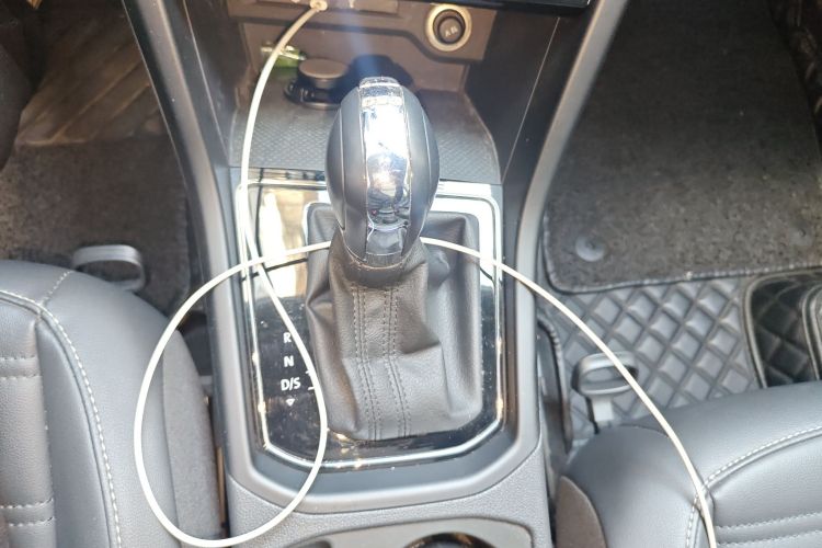 大众 2018款 途安L 280TSI DSG舒适版 7座 国V中控内饰18