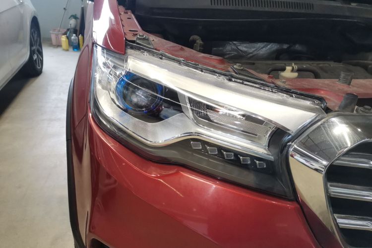 哈弗H1 2016款 蓝标 1.5L AMT豪华型车身外观8