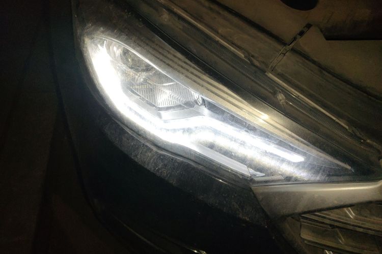 中国重汽VGV VGV U70 2020款 1.5T 自动智享精英版 7座车身外观6006