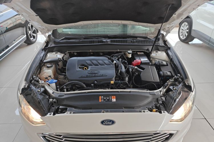 福特 蒙迪欧 2018款 EcoBoost 180 时尚型局部细节24