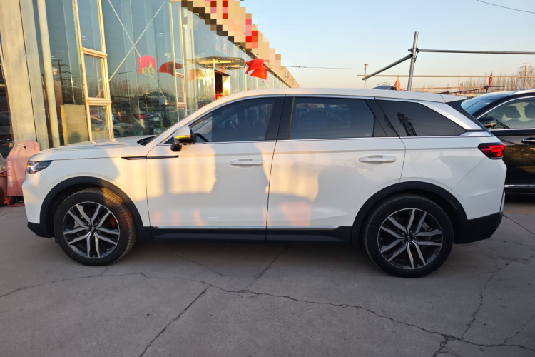 奔腾T99 2020款 20TD 自动尊享型车身外观6003