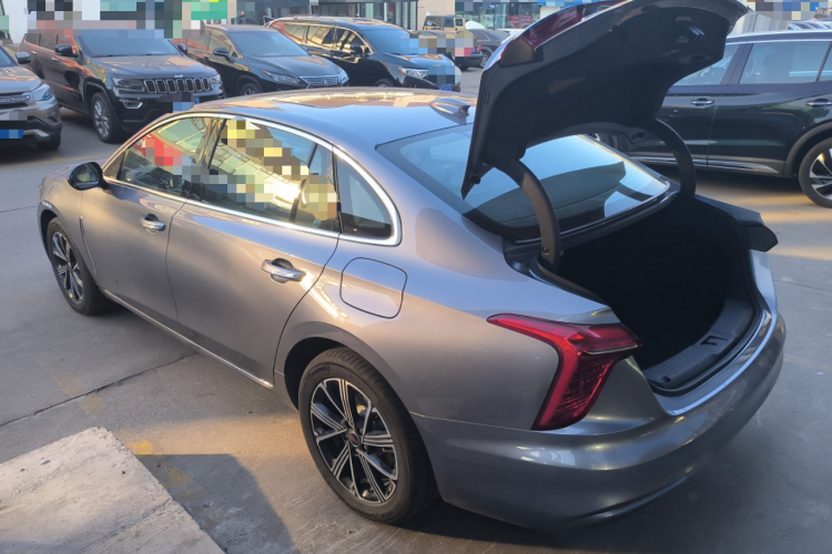 红旗H5 PHEV 2025款 170 超混版机舱底盘23