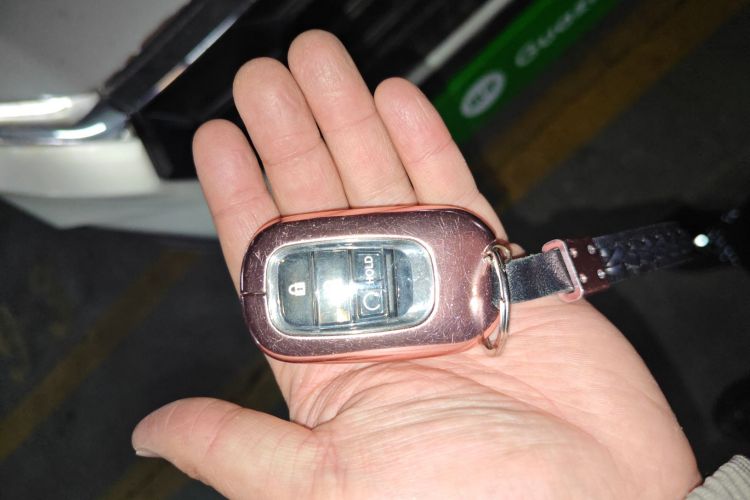 本田CR-V 2024款 240TURBO 两驱锋尚版 5座中控内饰11