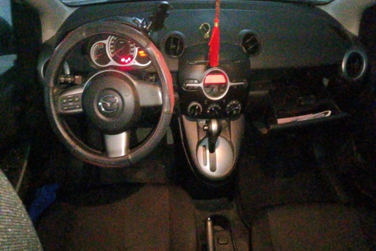 马自达2 2012款 两厢炫动 1.5L 自动超值版中控内饰7002