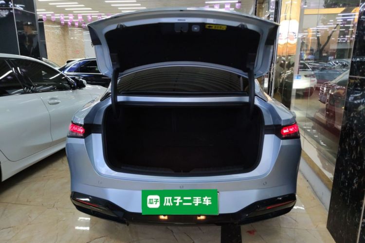 昊铂GT 2023款 710后驱超充版机舱底盘23