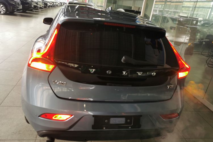 沃尔沃V40 2018款 T3 智尚版车身外观6004