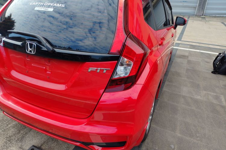 本田 飞度 2018款 1.5L CVT舒适天窗版车身外观6006