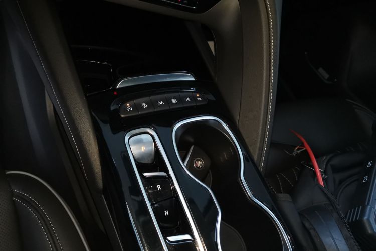 别克 2020款 昂科威S 652T 四驱Avenir艾维亚中控内饰18