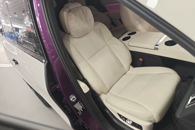 理想汽车 理想L9 2022款 Max局部细节41