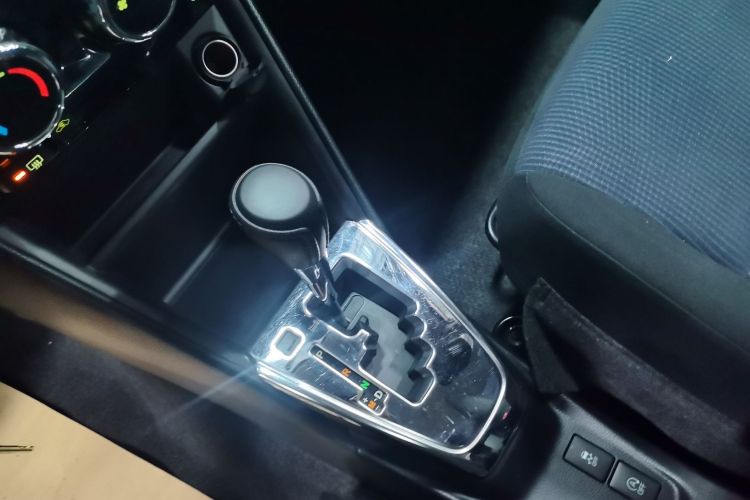 丰田 YARiS L 致炫 2016款 改款 1.5E CVT魅动版中控内饰18