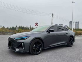 长安UNI-V 2025款 1.5T 500Bar高能版