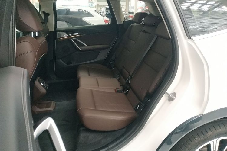 宝马X1 2023款 xDrive25Li X设计套装中控内饰21