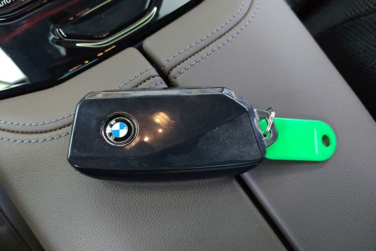 宝马5系 2024款 530Li 领先型 M运动套装中控内饰11