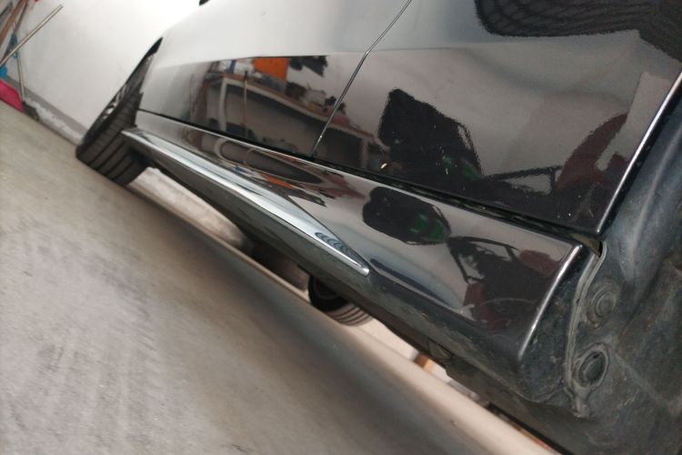 奔驰C级 2023款 改款 C 260 L 运动版局部细节9001