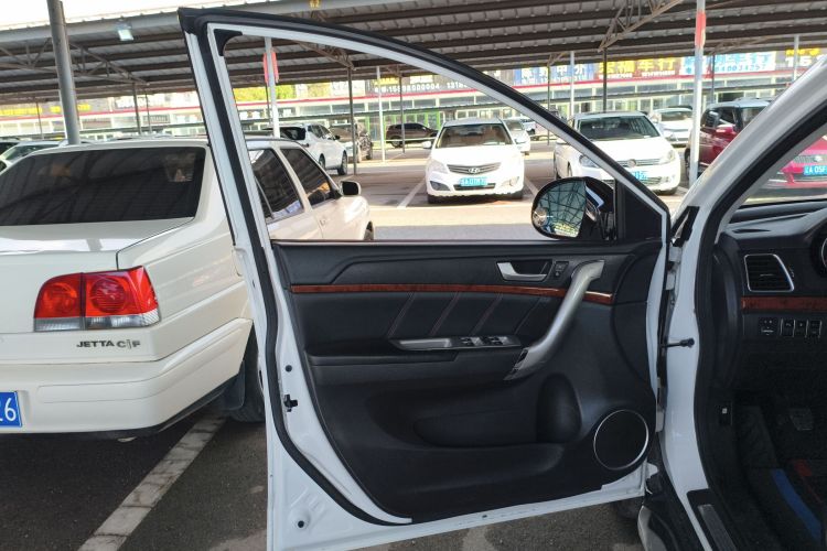 哈弗H6 2017款 红标 运动版 1.5T 手动两驱精英型中控内饰7007