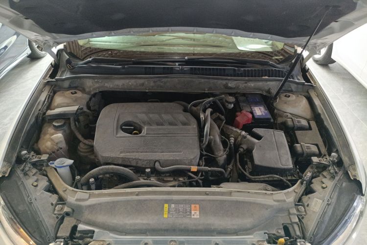 福特 蒙迪欧 2013款 1.5L GTDi180时尚型机舱底盘24