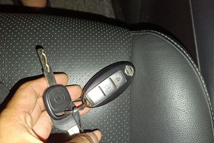 日产 轩逸 2019款 1.6XV CVT智联尊享版 国VI中控内饰7001