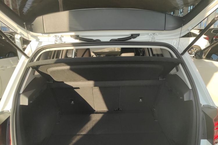 大众 高尔夫·嘉旅 2019款 280TSI 自动好奇型 国V局部细节23