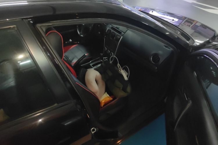 马自达6 2013款 2.0L 自动时尚型局部细节9005