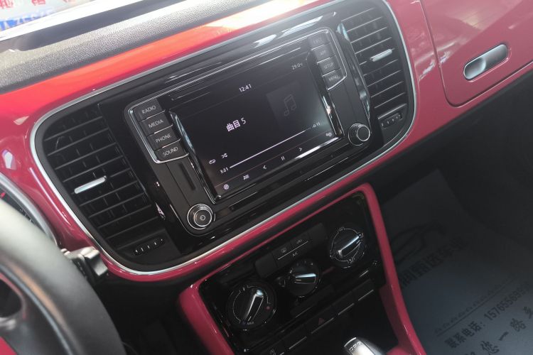 大众 甲壳虫 2018款 180TSI 宜乐型中控内饰16