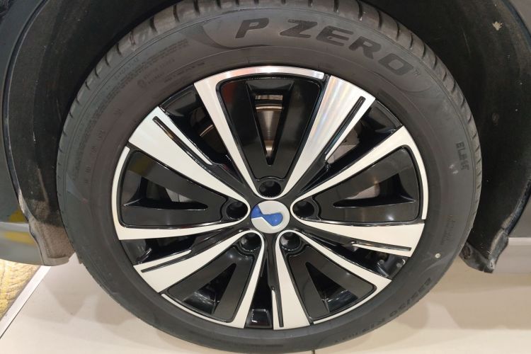 腾势N7 2023款 超长续航版(Air版)车身外观6007