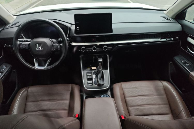 本田CR-V 2023款 240TURBO 两驱臻享版 7座中控内饰7002