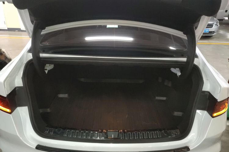 比亚迪 秦PLUS 2023款 冠军版 EV 510KM超越型机舱底盘23