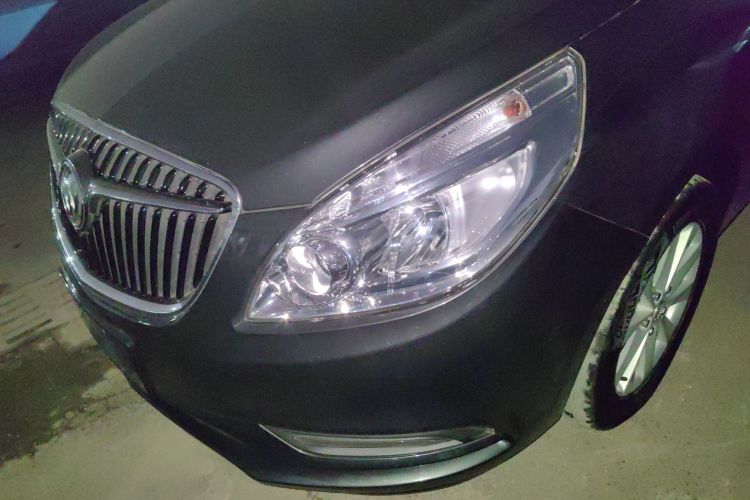 别克GL8 2018款 28T 豪华型 国VI局部细节36