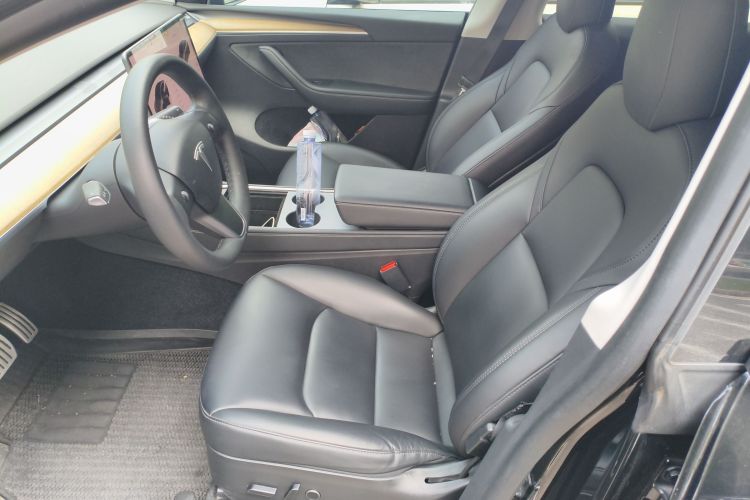 特斯拉 Model Y 2021款 Performance高性能全轮驱动版局部细节19