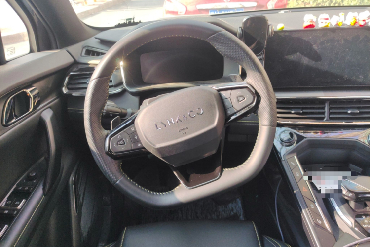 领克06 2023款 Remix 1.5T Shero中控内饰13