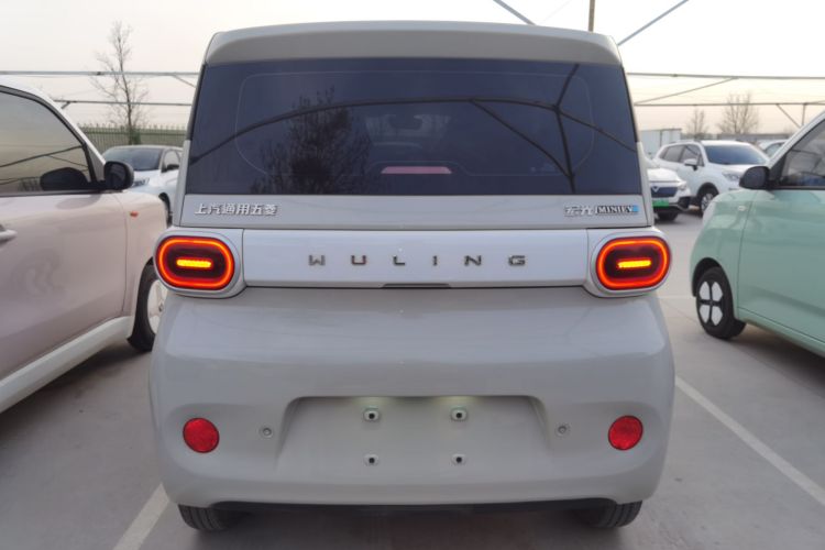 五菱汽车 宏光MINIEV 2024款 第三代 215km 青春版车身外观6