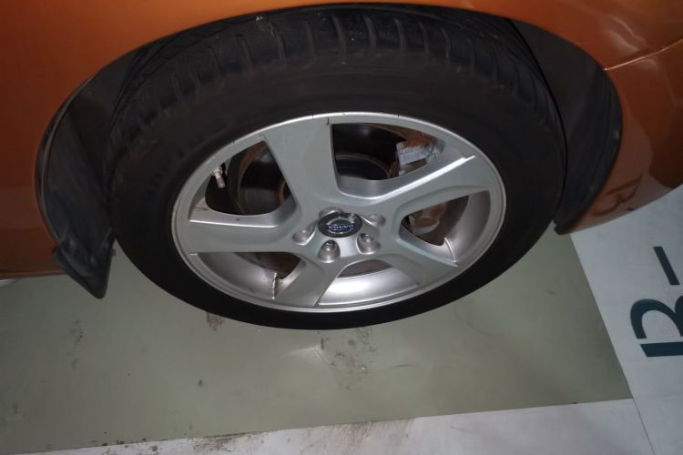 沃尔沃S60(进口) 2012款 T5 智雅版车身外观10