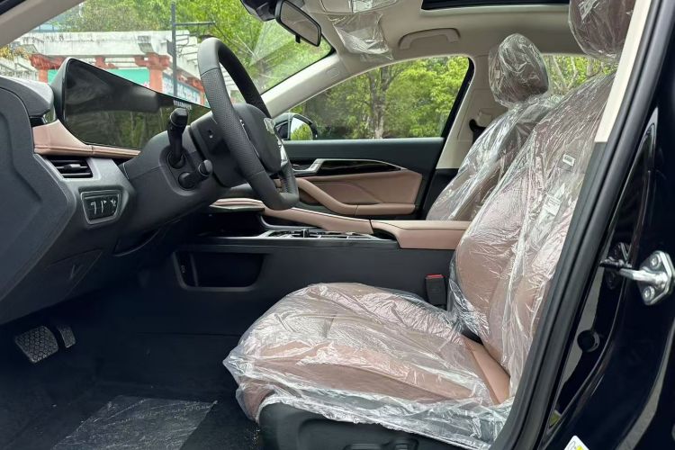 奔腾B70 2024款 龙腾版 1.5T 领创型中控内饰19