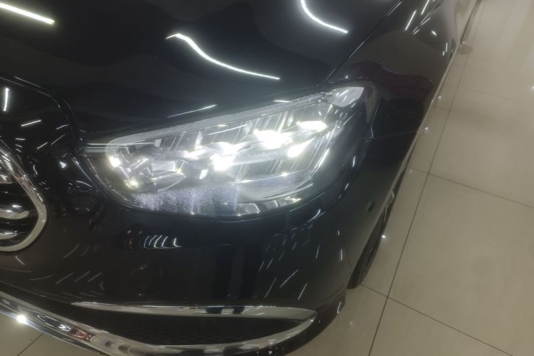 奔驰E级新能源 2022款 改款 E 350 e L 插电式混合动力轿车局部细节36