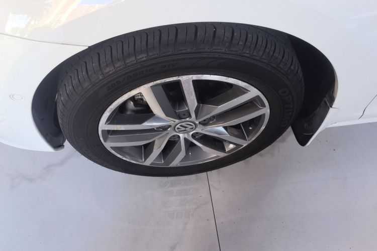 大众 高尔夫 2017款 230TSI 自动豪华百万辆纪念版车身外观6003