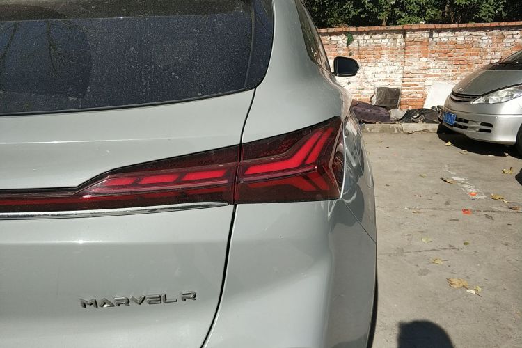 飞凡汽车 飞凡MARVEL R 2021款 四驱PRO版车身外观6006