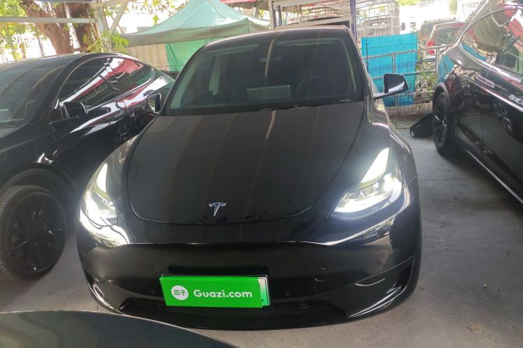 特斯拉 Model Y 2022款 改款 后轮驱动版车身外观2