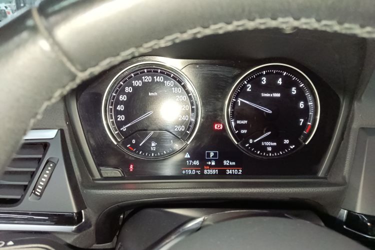 宝马1系 2018款 改款 118i 运动型中控内饰14